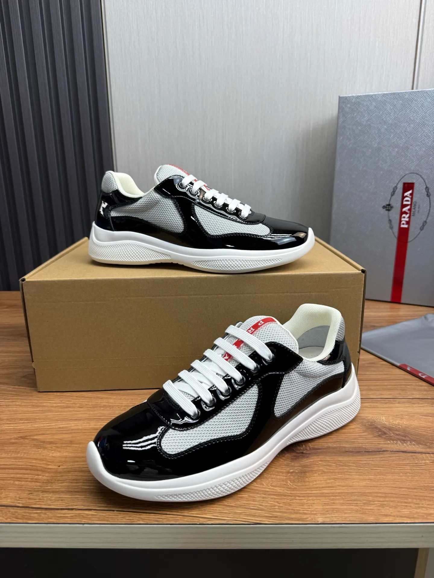 Men's shoes 640💰 [PRADA] Hot selling items🔥Must be recommended every day~~ Official website synchronized, 1:1 high quality shipments✔️ Imported cowhide fabric, rubber material + cowhide lining, original bottom, high-end airplane box packaging🎁 38-45 (38.45 custom-made, non-returnable)